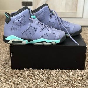 AIR JORDAN 6 RETRO